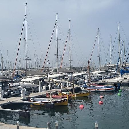 Adorable Petit Appartement Avec Magnifique Vue Sur Le Port De Canet Экстерьер фото